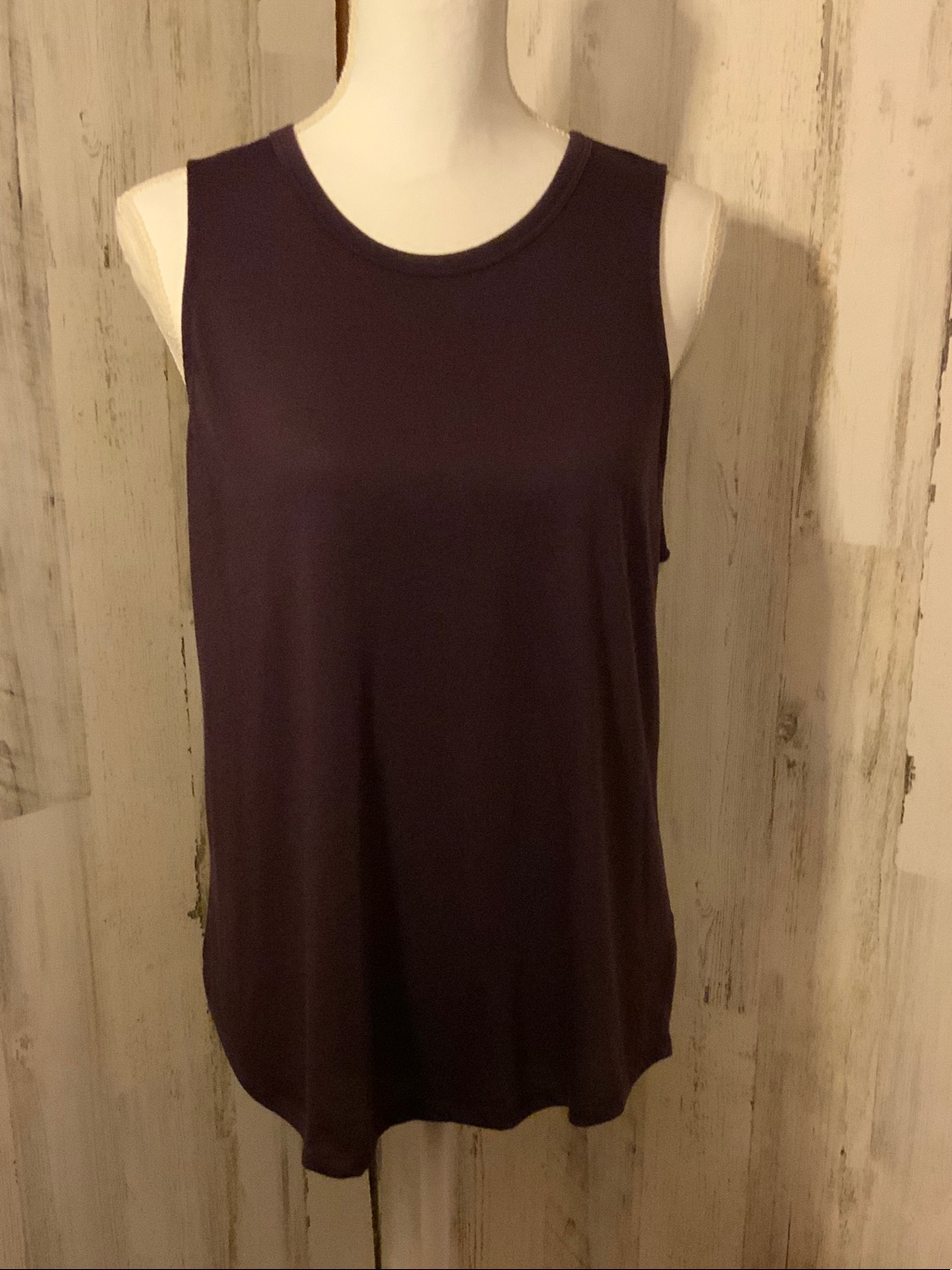 Old Navy Women’s Solid Crewneck Tank - Deep Purple